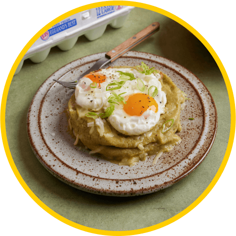 Enchiladas de chile verde con huevos montados